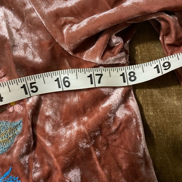 Last one stunning Embroidered cardigan - Picture 13 of 13